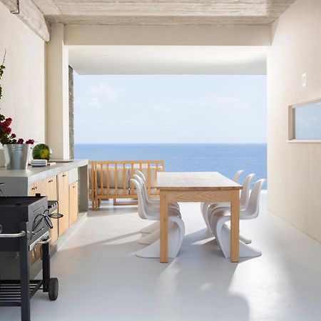 Kuro Beach House - Oceanfront Luxury & 25M Pool Achlia Eksteriør billede