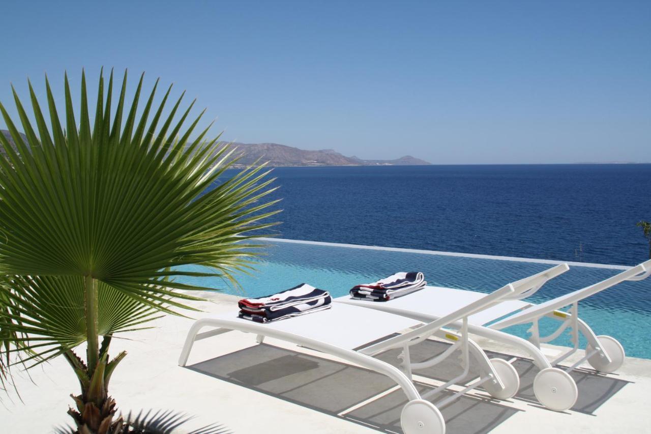 Kuro Beach House - Oceanfront Luxury & 25M Pool Achlia Eksteriør billede