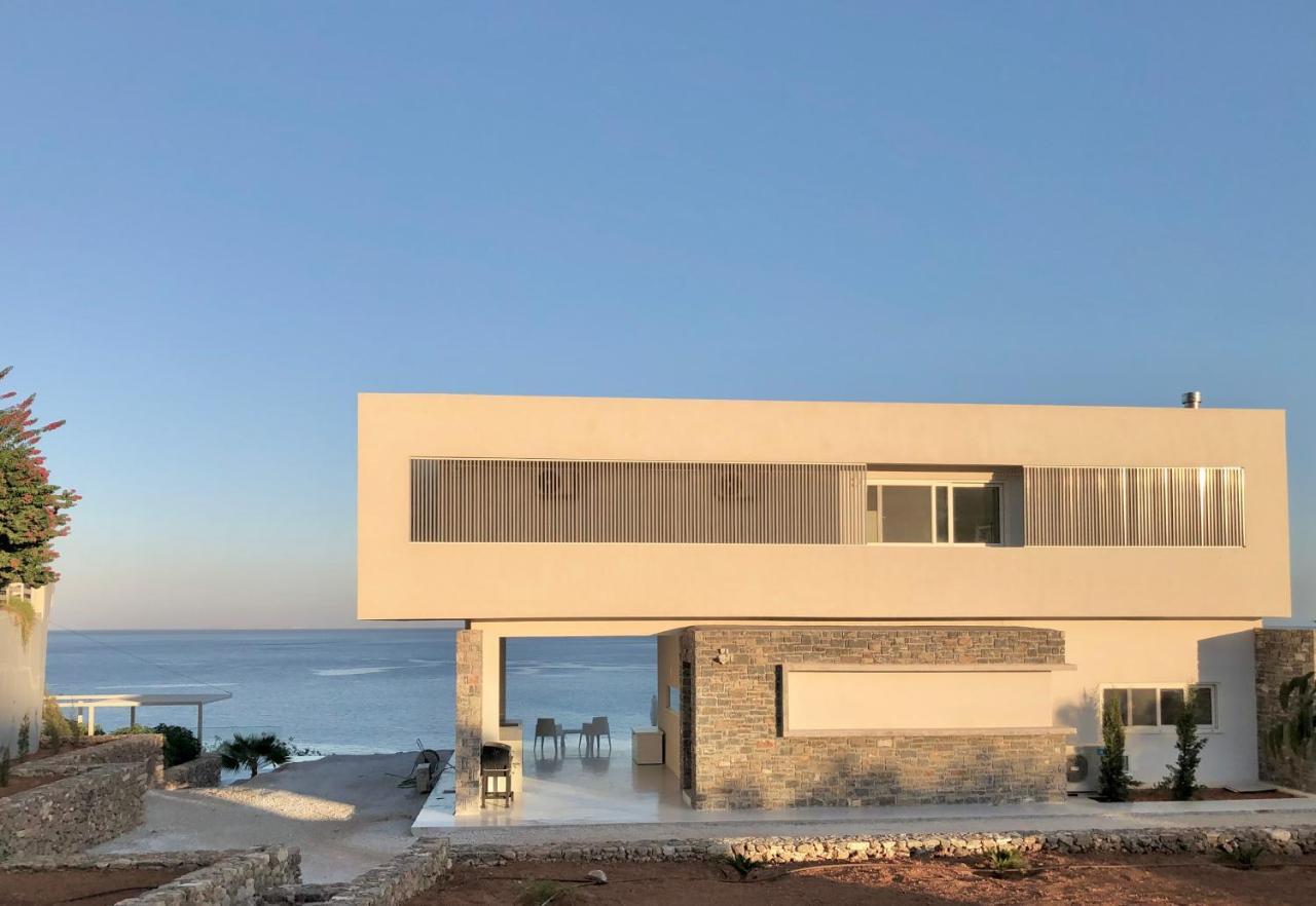 Kuro Beach House - Oceanfront Luxury & 25M Pool Achlia Eksteriør billede