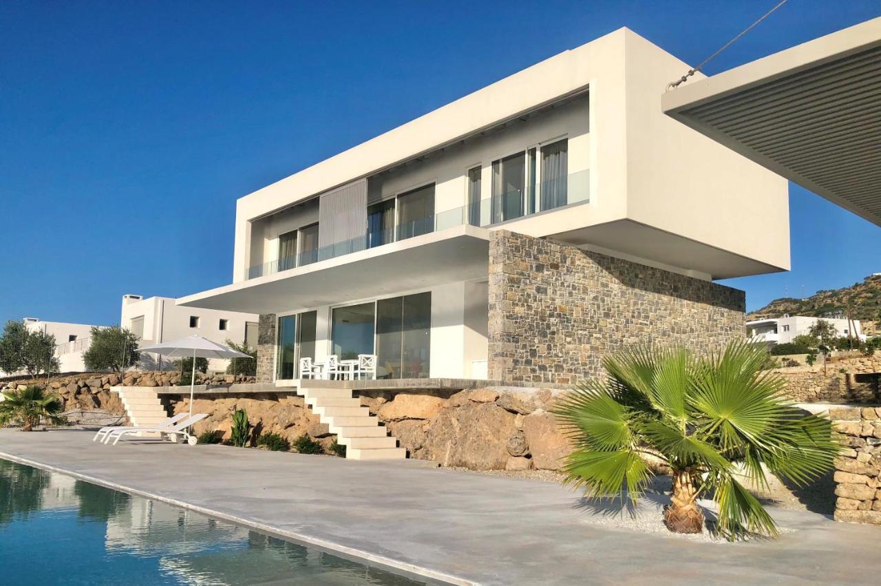 Kuro Beach House - Oceanfront Luxury & 25M Pool Achlia Eksteriør billede
