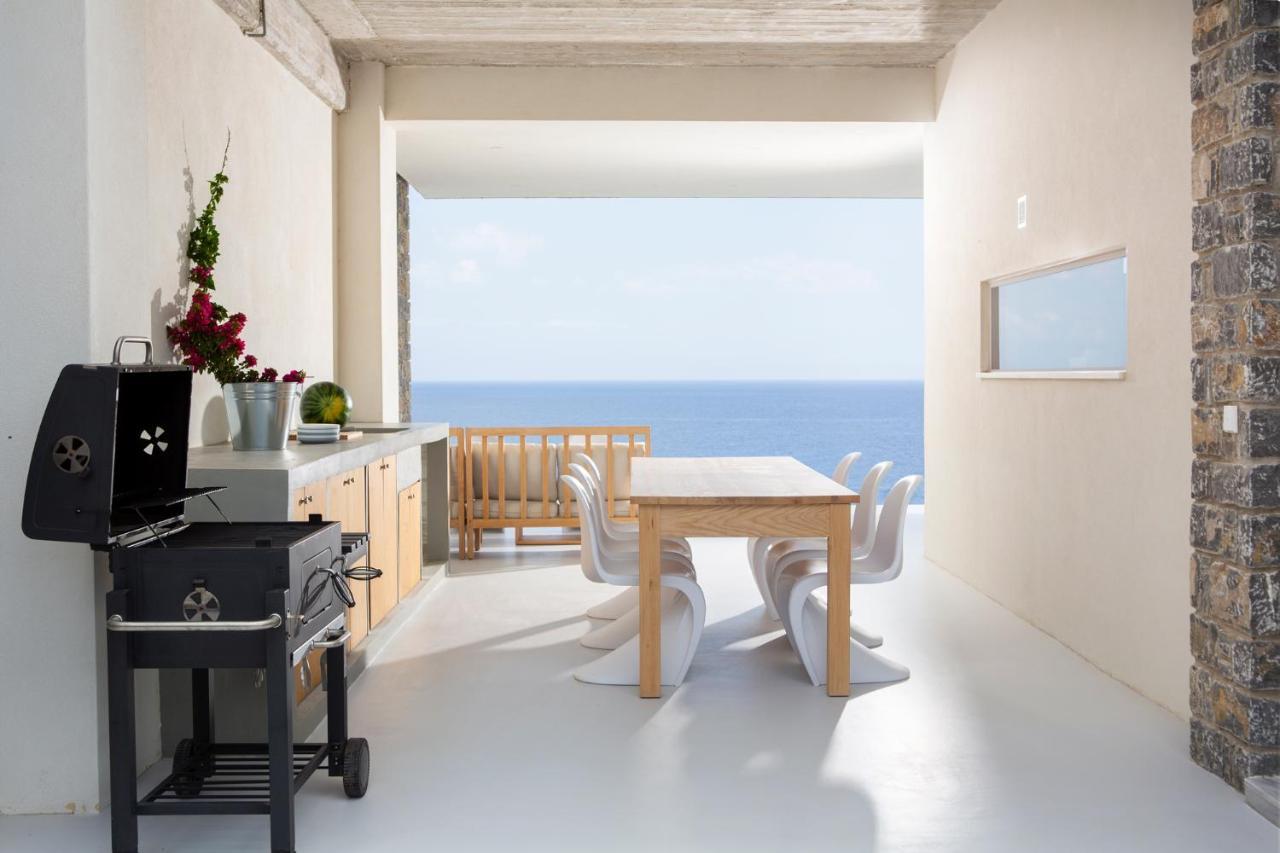 Kuro Beach House - Oceanfront Luxury & 25M Pool Achlia Eksteriør billede